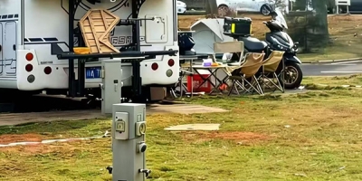 耐鹽霧抗臺(tái)風(fēng) 極亞智能水電樁落地海口南島北岸房車營地