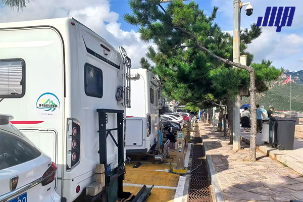 極亞智能房車營地水電樁，戶外場景實拍